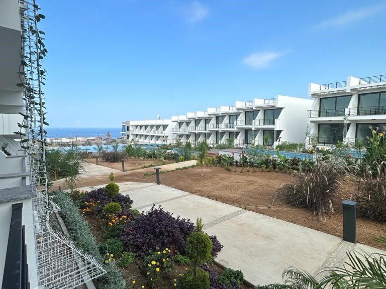 Студия 35м2 с террасой 8м2 и видом на море — фото 8