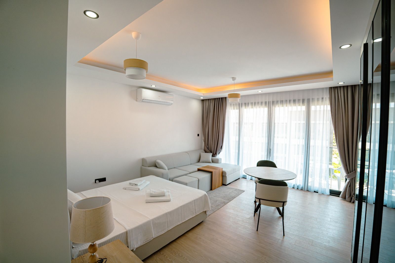 Студия Penthouse 38 м2 с балконом и террасой в красивом комплексе в Каршияке — фото 7