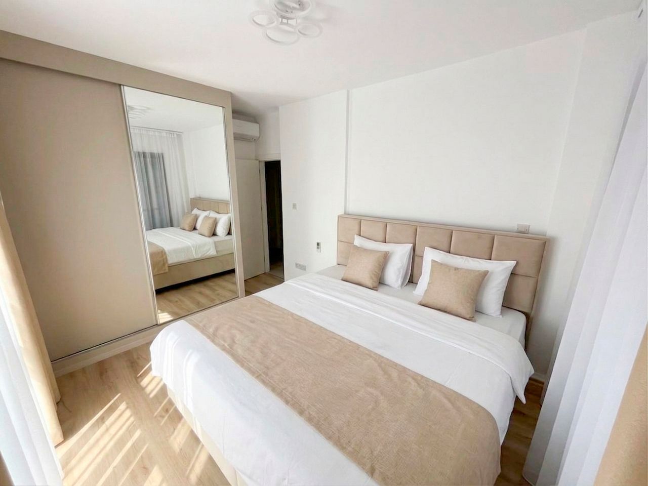 3-комнатный апартаменты 95 м² с террасой на крыше 40 м² и видами на море и горы — фото 22