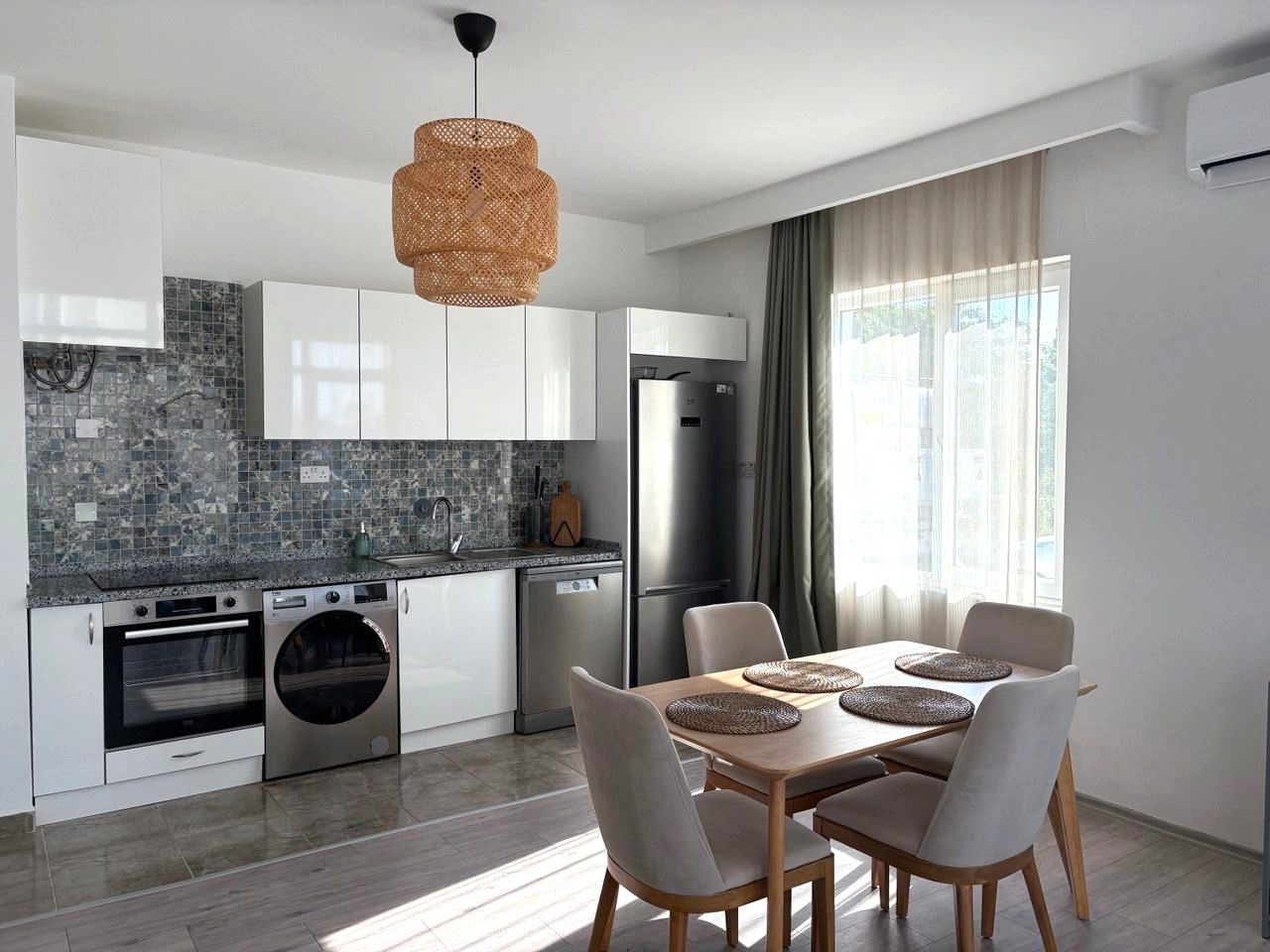 3-комнатные апартаменты 80 м² в 5 минутах от пляжа