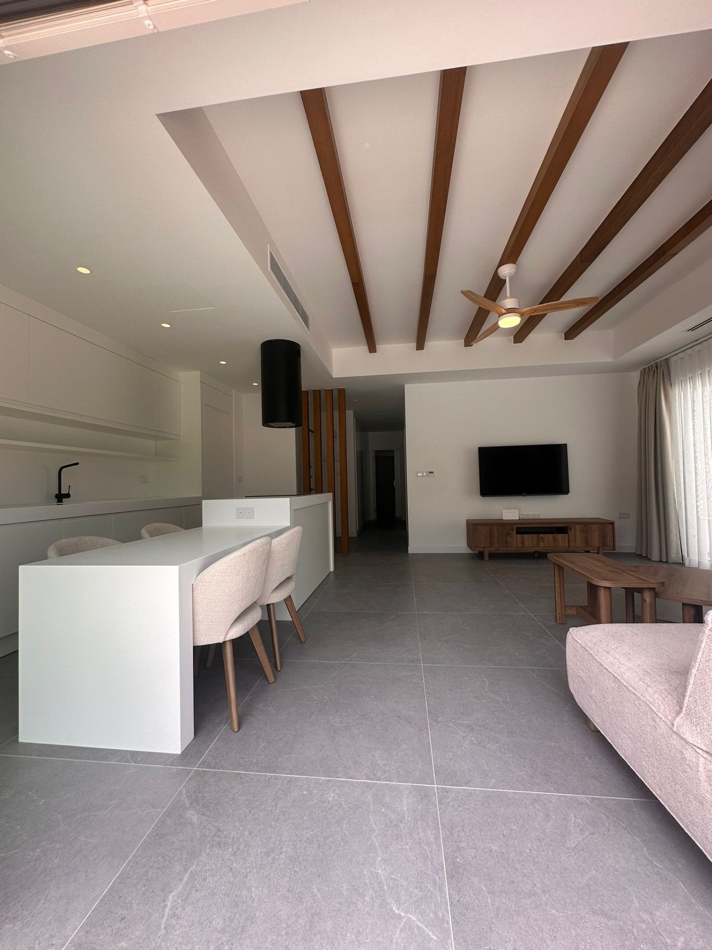3-комнатные апартаменты 116 м² с собственным садом 55 м² в Алсанджаке — фото 24