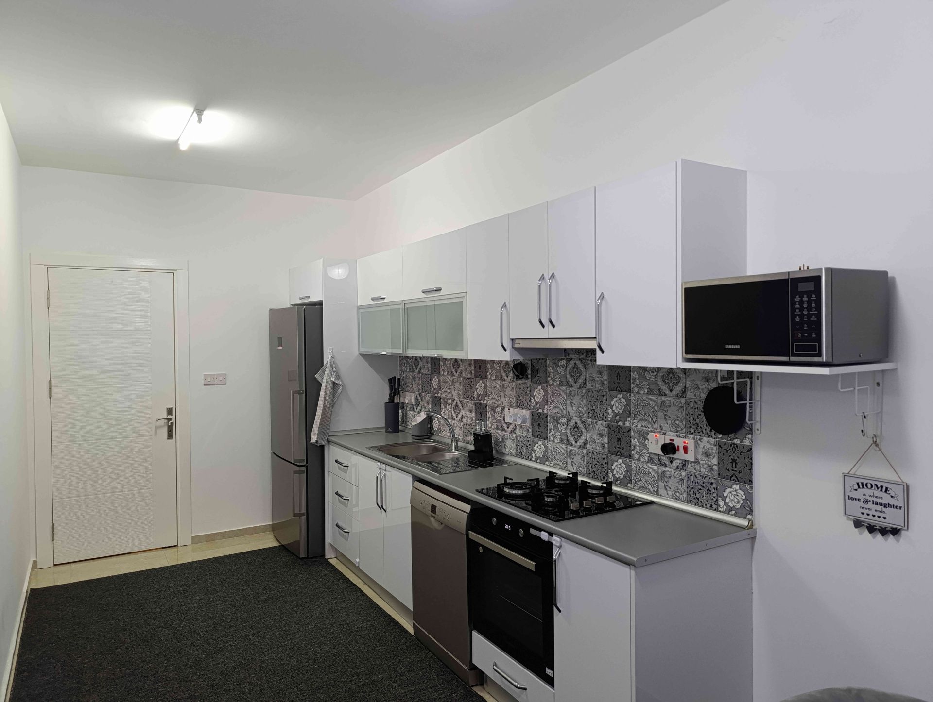 3-комнатные апартаменты 77 м² с мебелью и технкой — фото 7