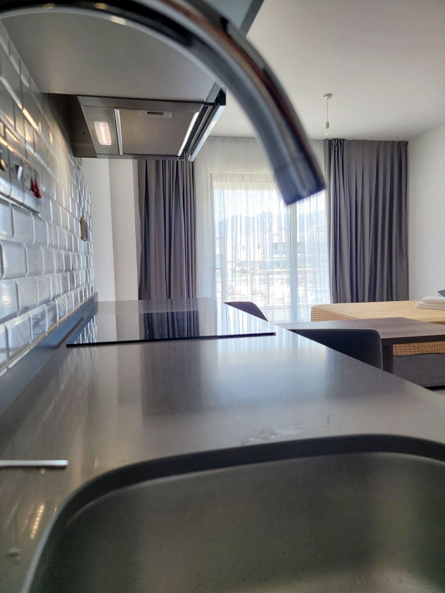Студия-пентхаус 37 м² с террасой на крыше 18 м² в элитном комплексе на берегу моря — фото 16