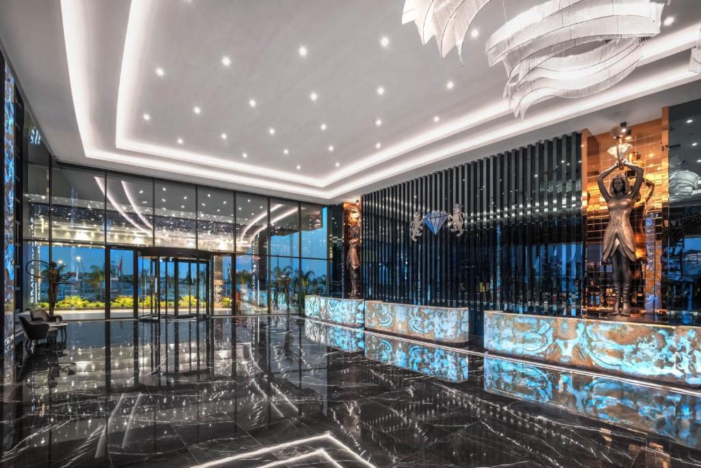 2-комнатные апартаменты 60 м² с дизайн пакетом в элитном комплексе в 750 метрах от пляжа — фото 3