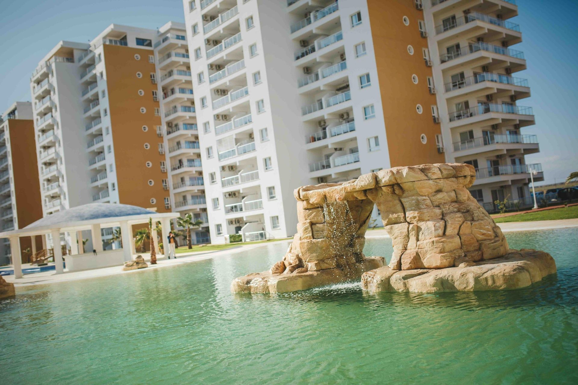 2-комнатные апартаменты 65 м² с террасой 15 м² в курортном комплексе — фото 53