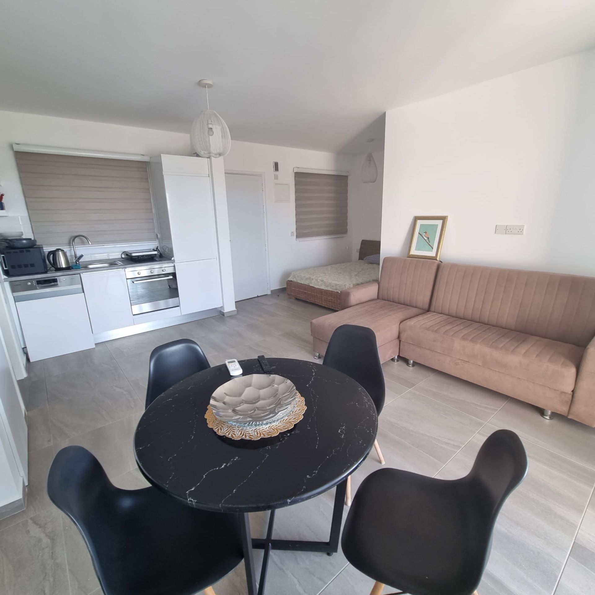 Полностью меблированная студия 34 м² в 100 метрах от песчаного пляжа — фото 1