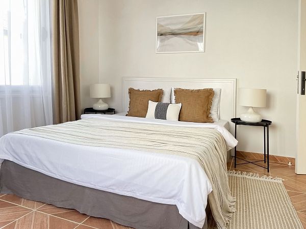 Полностью меблированная 4-спальная вилла 200 м² с отдельным участком земли 547 м² в 120 метрах от пляжа - фото № 17