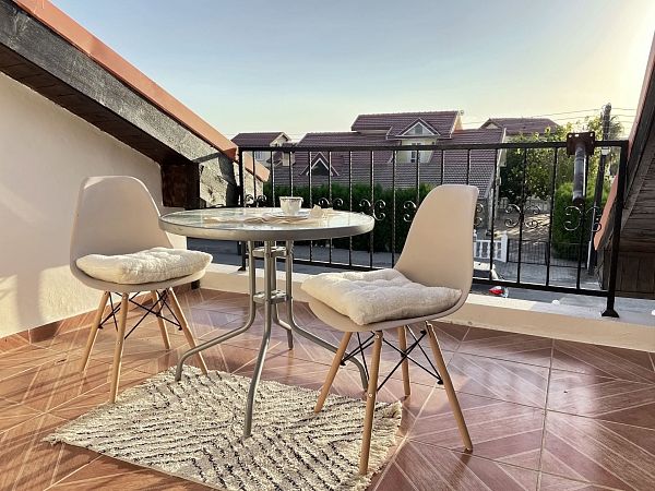 Полностью меблированная 4-спальная вилла 200 м² с отдельным участком земли 547 м² в 120 метрах от пляжа - фото № 36